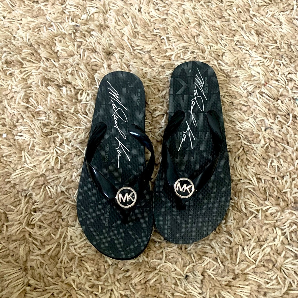 Michal Kors Flip Flop